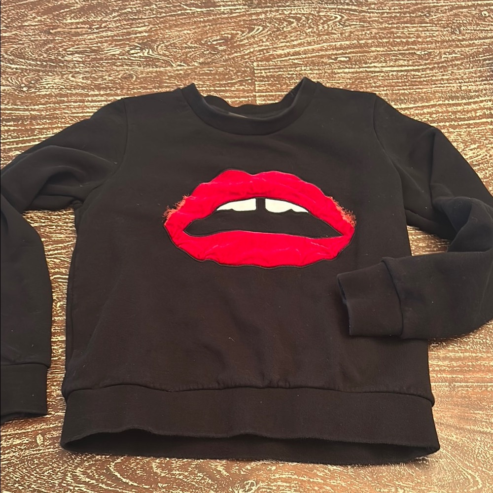 Markus Lupfer 💜 Black Top with Red Lips Design